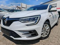 Weiß Gebraucht 2022 Renault Mégane IV | 9.996 € (Guter Preis)