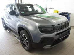 Grau Gebraucht 2023 Jeep Avenger Altitude SUV | 22.885 € (Fairer Preis)