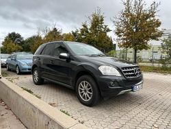 Schwarz Gebraucht 2009 Mercedes ML280 SUV | 10.900 € (Fairer Preis)