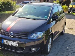Schwarz Gebraucht 2011 VW Golf Plus Trendline Van / Kleinbus | 4.799 € (Fairer Preis)