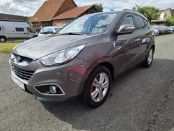 Braun Gebraucht 2011 Hyundai ix35 Premium SUV | 11.100 € (Fairer Preis)