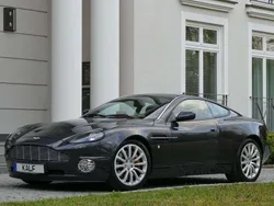 Grau Gebraucht 2003 Aston Martin Vanquish Coupé | 119.800 €