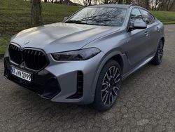Grau Gebraucht 2024 BMW X6 M Sport SUV | 91.100 € (Teuer)