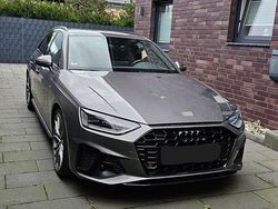 Grau Gebraucht 2021 Audi A4 S-Line Kombi | 26.900 € (Superpreis)
