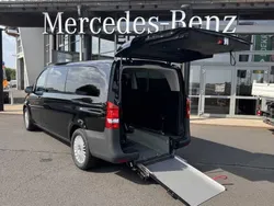 Obsidianschwarz metallic Gebraucht 2024 Mercedes e-Vito Van / Kleinbus | 47.588 € (Fairer Preis)