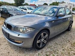 Grau Gebraucht 2011 BMW 120 Advantage Kleinwagen | 6.690 € (Guter Preis)