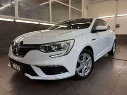 Weiß Gebraucht 2018 Renault Mégane IV Play Limousine | 10.988 € (Fairer Preis)