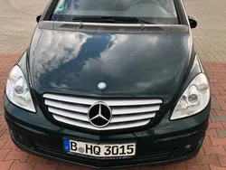 Grün Gebraucht 2005 Mercedes B150 Van / Kleinbus | 3.800 € (Fairer Preis)