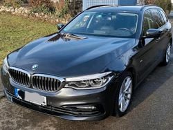 Grau Gebraucht 2018 BMW 530 M Sport Kombi | 18.900 € (Fairer Preis)