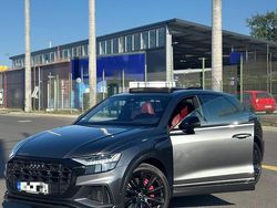 Grau Gebraucht 2021 Audi SQ8 Comfort SUV | 73.500 € (Etwas zu teuer)