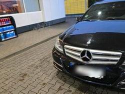 Schwarz Gebraucht 2011 Mercedes C250 Limousine | 9.200 € (Fairer Preis)