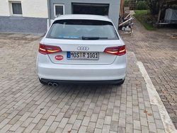 Weiß Gebraucht 2014 Audi A3 S-Line Limousine | 8.370 € (Fairer Preis)