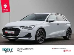 Gletscherweiß metallic Gebraucht 2024 Audi A3 Sportback Comfort Limousine | 38.480 € (Guter Preis)