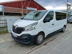 Weiß Gebraucht 2019 Renault Traffic Van / Kleinbus | 13.800 €