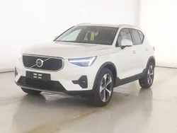 Weiß Gebraucht 2024 Volvo XC40 Core SUV | 35.900 € (Guter Preis)