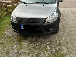 Grau Gebraucht 2009 Suzuki SX4 Comfort Limousine | 3.700 € (Etwas zu teuer)