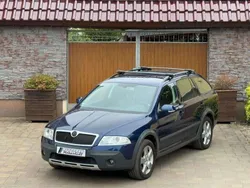 Modra storm/storm blau Gebraucht 2008 Skoda Octavia Scout Scout 4x4 Kombi | 3.900 €
