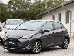 Grau Gebraucht 2019 Toyota Yaris Hybrid Kleinwagen | 11.950 € (Fairer Preis)