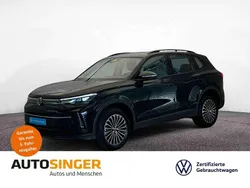 Deep black perleffekt Gebraucht 2024 VW Tiguan Life SUV | 42.730 € (Fairer Preis)