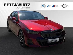 Fire red metallic Gebraucht 2024 BMW i5 Comfort Edition Limousine | 66.900 € (Superpreis)