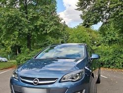 Blau Gebraucht 2012 Opel Astra Active Kombi | 5.400 € (Fairer Preis)