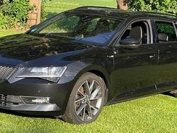 Schwarz Gebraucht 2017 Skoda Superb SportLine Kombi | 19.300 € (Fairer Preis)