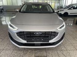 Silber Gebraucht 2023 Ford Focus Titanium Kombi | 19.495 € (Guter Preis)