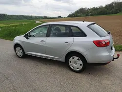 Silber Gebraucht 2010 Seat Ibiza Reference Limousine | 1.900 €