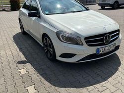 Schwarz Gebraucht 2012 Mercedes A180 AMG line Limousine | 9.700 € (Fairer Preis)