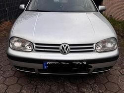 Grau Gebraucht 2005 VW Golf IV Kombi | 550 € (Guter Preis)