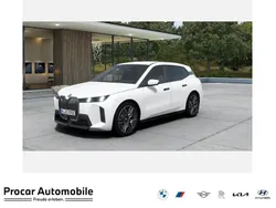 Weiß Neu 2025 BMW iX M Sport SUV | 96.719 € (Fairer Preis)
