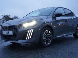 Grau Gebraucht 2024 Peugeot 208 Allure Kleinwagen | 21.990 € (Teuer)