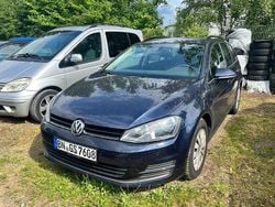 Night blue metallic Gebraucht 2015 VW Golf VII Trendline Kombi | 6.799 € (Guter Preis)