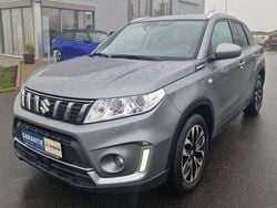 Grau Gebraucht 2019 Suzuki Vitara Comfort SUV | 14.850 € (Fairer Preis)