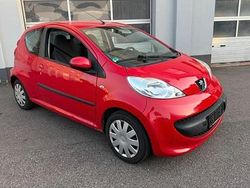 Rot Gebraucht 2007 Peugeot 107 Kleinwagen | 1.200 € (Fairer Preis)