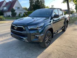 Grün Neu 2025 Toyota HiLux Abholung | 58.275 € (Fairer Preis)