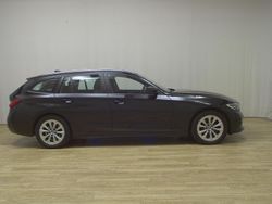 Schwarz Gebraucht 2020 BMW 318 Advantage Kombi | 16.580 € (Guter Preis)