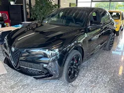 Colore esterno (nero vulcano, Neu 2025 Alfa Romeo Stelvio Quadrifoglio SUV | 98.890 € (Teuer)