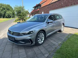 Silber Gebraucht 2021 VW Passat GTE Kombi | 18.990 € (Guter Preis)