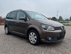 Braun Gebraucht 2013 VW Touran Life Van / Kleinbus | 5.800 € (Fairer Preis)