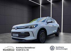 Pure white (weiß) Gebraucht 2024 VW Tiguan Elegance SUV | 35.445 € (Etwas zu teuer)