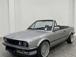 Silber Gebraucht 1989 BMW 320 Cabriolet Cabrio | 15.990 €