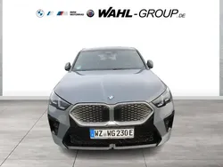 Grau Gebraucht 2024 BMW iX2 M Sport SUV | 57.690 €