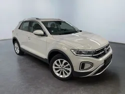 Grau Gebraucht 2024 VW T-Roc Style SUV | 30.949 € (Fairer Preis)