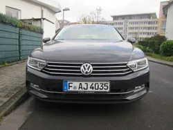 Deep black perleffekt Gebraucht 2018 VW Passat Comfortline Kombi | 15.990 € (Superpreis)