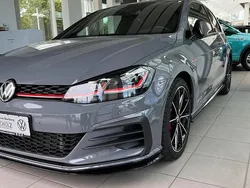 Grau Gebraucht 2019 VW Golf VII Pure Limousine | 29.999 € (Etwas zu teuer)