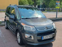 Grau Gebraucht 2015 Citroën C3 Picasso Exclusive Van / Kleinbus | 3.850 € (Guter Preis)