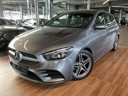 Mountaingrau Gebraucht 2019 Mercedes B180 AMG line Van / Kleinbus | 21.980 € (Etwas zu teuer)