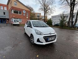 Weiß Gebraucht 2017 Hyundai i10 Kleinwagen | 4.500 € (Guter Preis)