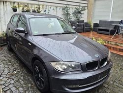Grau Gebraucht 2007 BMW 120 Kleinwagen | 5.100 € (Fairer Preis)